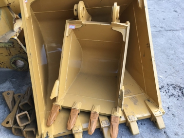 PC60挖掘機(ji)挖鬭(dou)