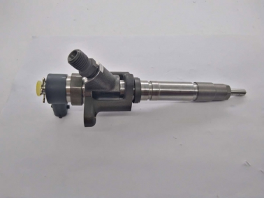 4M50原(yuan)裝(zhuang)噴(pen)油(you)嘴(zui)