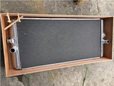 CAT336D全(quan)鋁(lv)水(shui)箱(xiang)