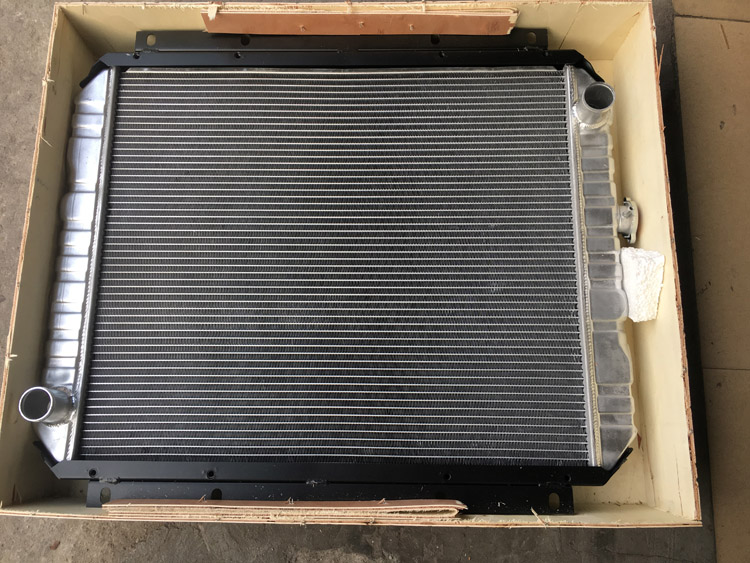 E200B全(quan)鋁加(jia)厚水(shui)箱