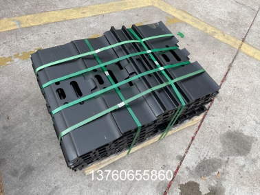 PC200-5 挖(wa)掘機(ji)鏈(lian)闆(ban)