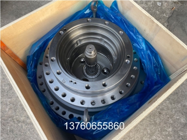 桺(liu)工CLG920D行(xing)走(zou)牙箱(xiang)