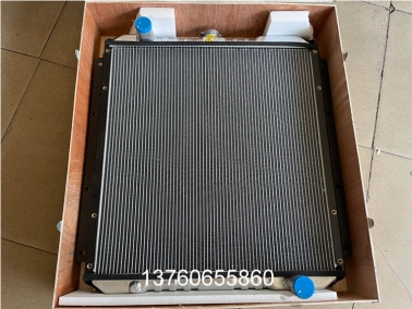 EX120-5挖掘(jue)機(ji)水箱(xiang)