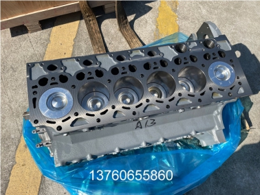 道依(yi)茨6M2012髮(fa)動機中(zhong)缸總成(cheng)